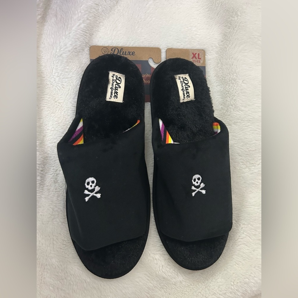 Dearfoams Women’s XL11-12 Black/Multicolor Halloween Memory Foam Slippers NWT - Picture 5 of 5